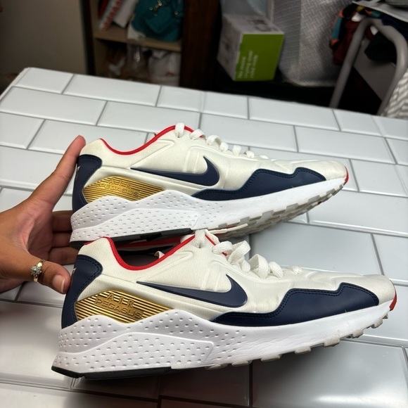 NIKE AIR ZOOM PEGASUS 92 PRM OLYMPIC RUNNING SHOES - Picture 8 of 10